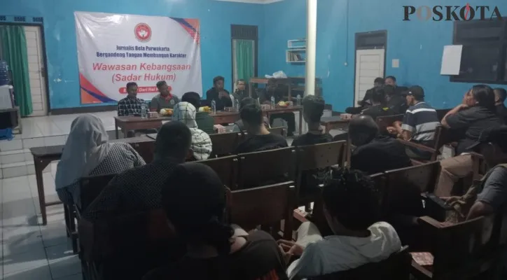 Jurnalis Bela Negara (JBN) gelar sosialisasi wawasan kebangsaan di Balai RW, Kabupaten Purwakarta. (dadan)