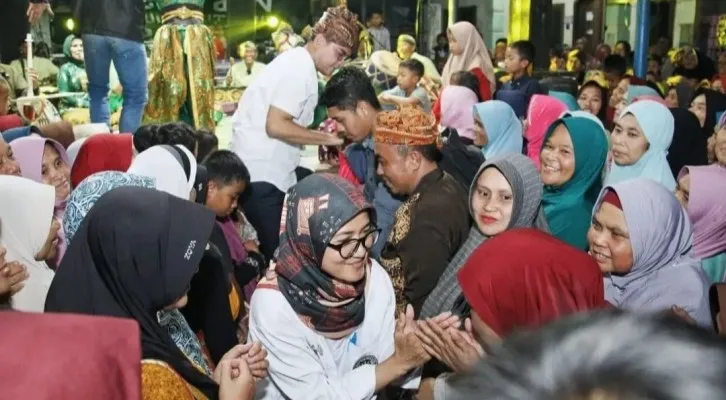 Teks Foto: Bupati Lebak saat hadiri acara Seren Tahun di Citorek. (ist)