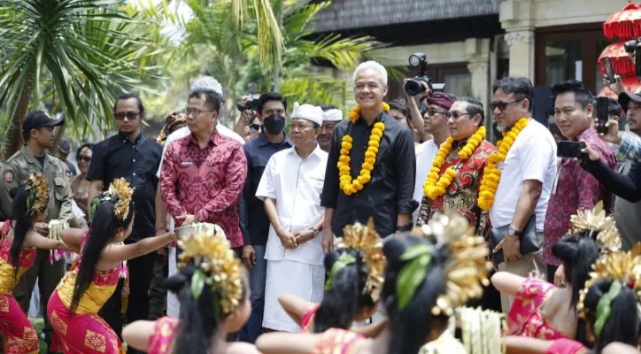 Teks foto: Ganjar Pranowondisambut meriah di Bali. (ist)