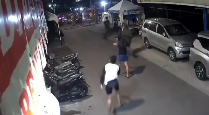 Ditantang Lewat Medsos, Sejumlah Remaja Rusak Pos RW 02 Kelurahan Kapuk -  poskota.co.id
