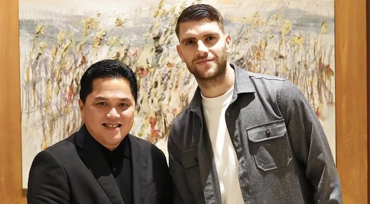 Resmi Diperkenalkan Erick Thohir Sebagai Calon Pemain Timnas Indonesia, Begini Respon Maarten Paes. Foto: Instagram/@erickthohir