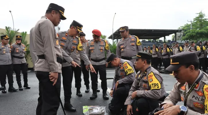 Teks Foto: Apel persiapan pengamanan TPS di Polres Metro Bekasi Kota. (ist)