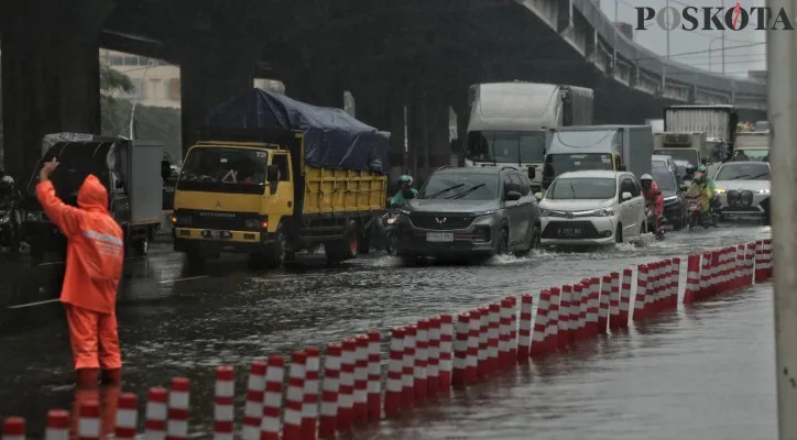 Ilustrasi banjir di Jakarta. (Foto: Poskota/Ahmad Tri Hawaari)