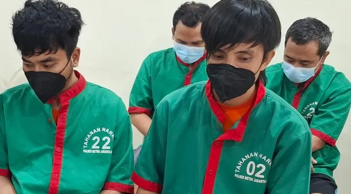 Empat pelaku pengedar sabu berhasil ditangkap Polres Metro Jakarta Barat. (Angga)