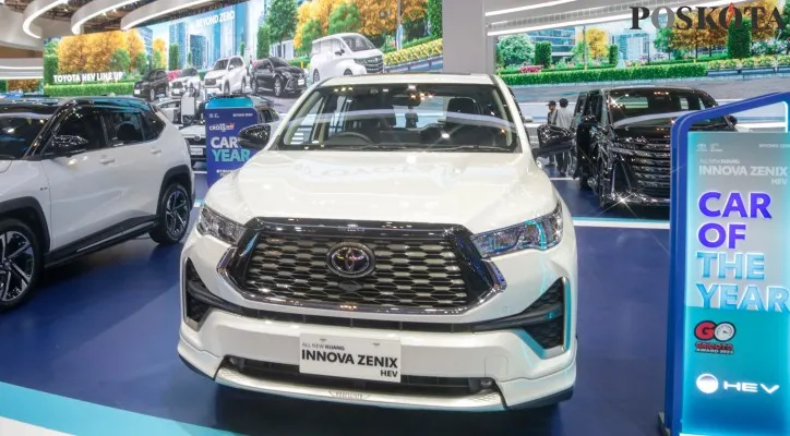 Sejumlah mobil listrik dari berbagai macam merek hadir dalam pameran otomotif GAIKINDO Indonesia Internasional Auto Show (GIIAS). (Poskota/Ahmad Tri Hawaari)