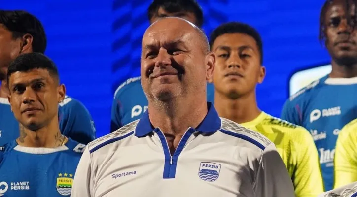 Bojan Hodak optimis Persib Bandung bisa cetak gol dalam menghadapi PSIS Semarang hari ini 15 September 2024. (persib.co.id)