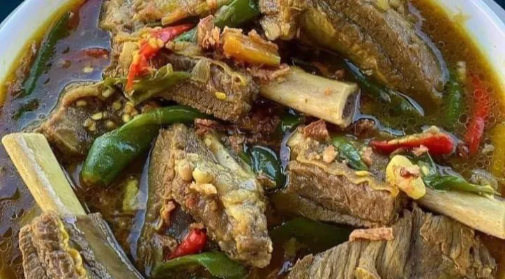 Resep memasak asam-asam iga sapi yang praktis ala rumahan yang segar dan nikmat. (Pinterest)