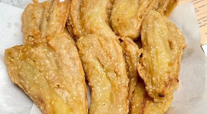 Ini dia resep pisang goreng wijen dengan cita rasa renyah empuk dan crispy paling enak disantap satu Santai dengan keluarga.(Pinterest)