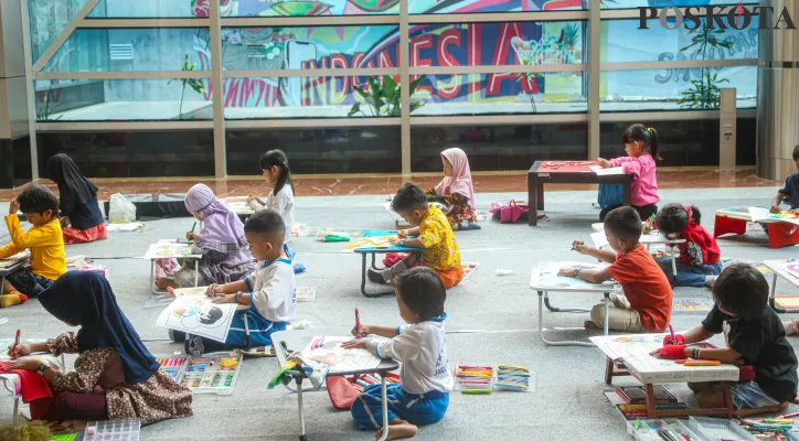 Ilustrasi, sejumlah anak beraktivitas di Taman Ismail Marzuki (TIM), Menteng, Jakarta Pusat, Kamis (19/09/2024). (Poskota/Ahmad Tri Hawaari)