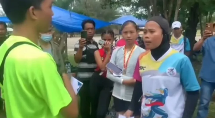 Video seorang peserta lari maraton Day Run Pancasila protes kepada pihak panitia. (Tangkapan Layar/lagi.viral)