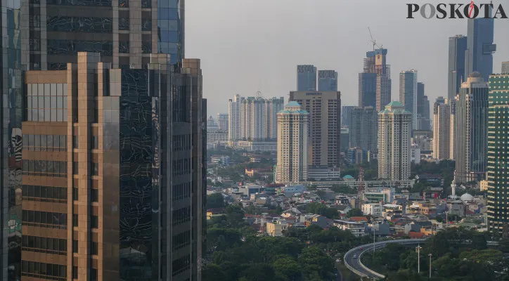 Penampakan deretan gedung bertingkat di kawasan SCBD, Sudirman, Jakarta Pusat. (Poskota/Ahmad Tri Hawaari)