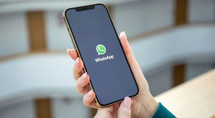 Kenali 5 tanda WhatsApp Anda disadap sebelum terlambat. (Foto/Pinterest)