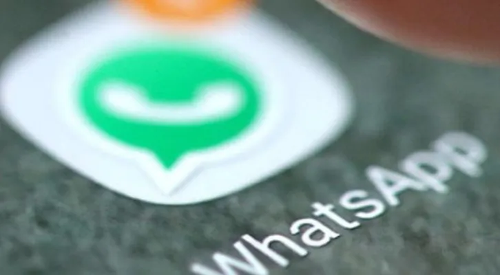 WhatsApp Anda tiba-tiba keluar sendiri berarti itu tanda akun Anda sedang disadap.(Pinterest/Best2daynews)