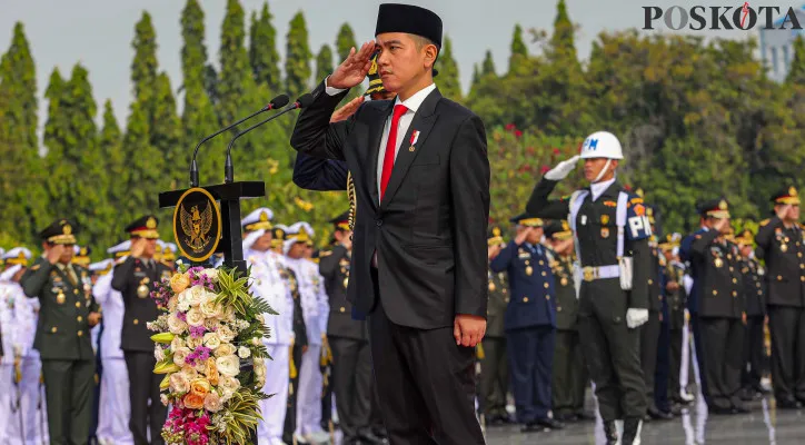 Wapres Gibran Rakabuming Raka berikan pesan pada Mendikdasmen Abdul Mu'ti agar menerapkan pelajaran AI dan Coding di tingkat SD atau SMP. (Poskota/Ahmad Tri Hawaari)