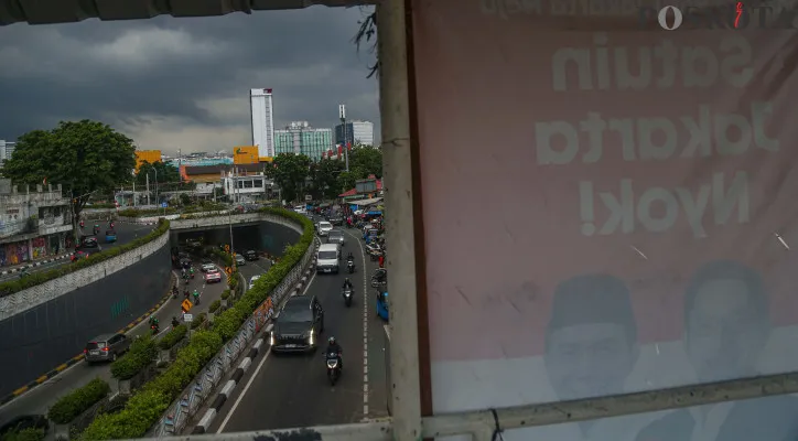 JPO Senen Tak Terawat Banyak Aksi Vandalisme dan Besi Berkarat