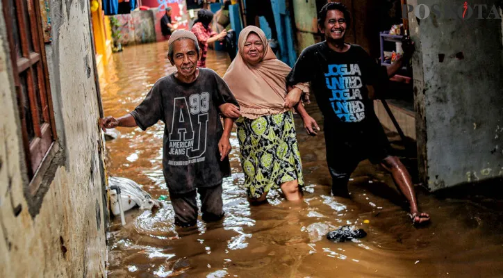 18 RT dan 4 Jalan Terendam Air Akibat Banjir Meluas