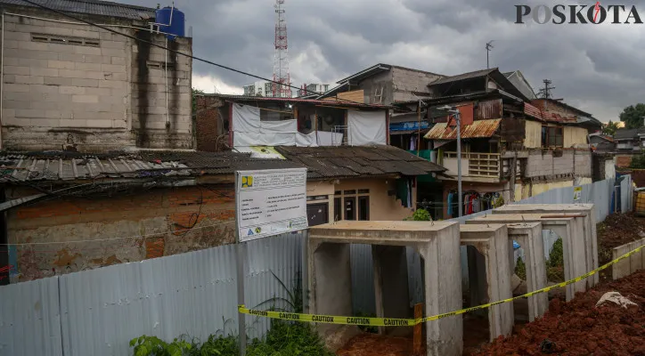 Musim Penghujan Tiba, Normalisasi Kali Ciliwung Di Rawajati Ditargetkan Rampung Akhir 2024
