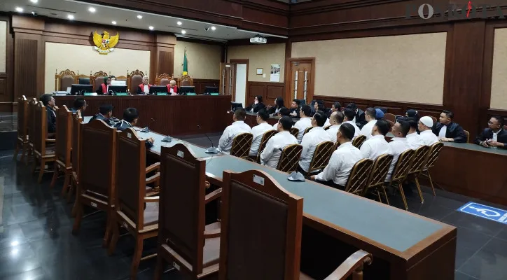 Pembacaan putusan 15 terdakwa kasus dugaan pungli di Rutan KPK ditunda. Putusan akan dibacakan hakim di Pengadilan Tipikor, Jakarta Pusat pada Jumat, 13 Desember 2024. (Poskota/Ramot Sormin)