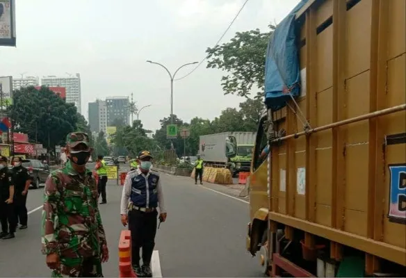 Penyekatan di Kota Tangerang. (foto: istimewa)