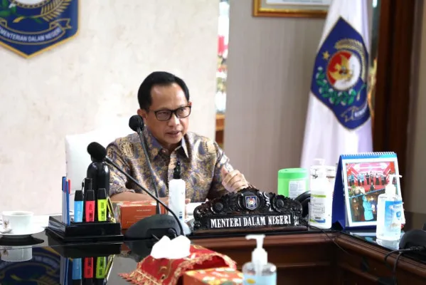 Mendagri Muhammad Tito Karnavian membahas soal kebijakan PPKM. (foto: istimewa)