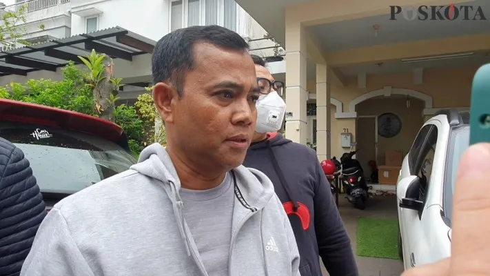 Faisal, ayah mertua mendiang Vanessa Angel. (foto: poskota/ romaida)