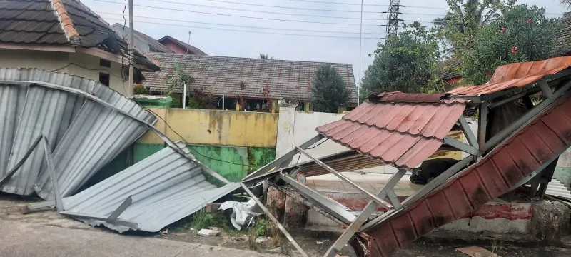 Puluhan Rumah di Serang Rusak Dihajar Puting Beliung. (ist)