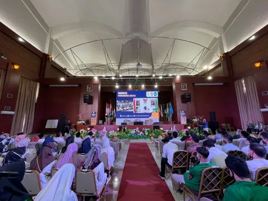 Seminar bertajuk "Membangun Optimisme Individu, Masyarakat dan Bangsa dalam Menyongsong Cita-cita Emas Indonesia Tahun 2045" di UIN Alauddin, Makassar, Sulawesi Selatan, Senin (13/6/2022). (Foto: Dok. Kemenag RI).