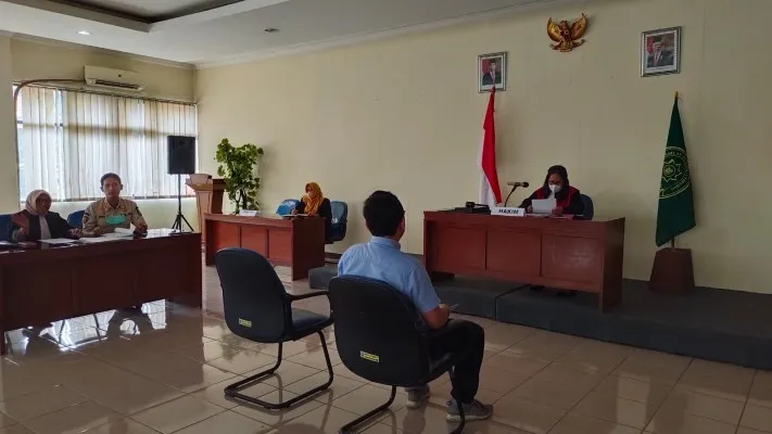 Pelanggar bangunan di Kabupaten Bogor saat menghadiri sidang Tipiring yang digelar Satpol PP. (Ist)