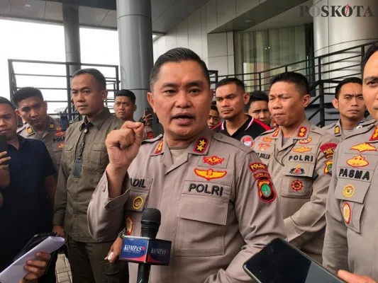 Kapolda Metro Jaya, Irjen Fadil Imran, bakal memberikan pelatihan bagi debt collector agar terhindar pelanggaran hukum. (foto: pandi)