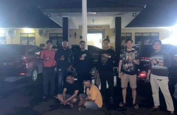 Polsek Cileungsi tangkap dua debt collector yang rampas dan jual motor korban. (Ist)