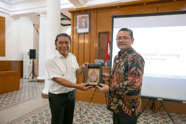 Foto: Pj Gubernur Banten Al Muktabar menjalin kerja sama dengan Universitas Indonesia (UI) untuk tangani stunting dan peningkatan SDM Kesehatan. (Ist.)