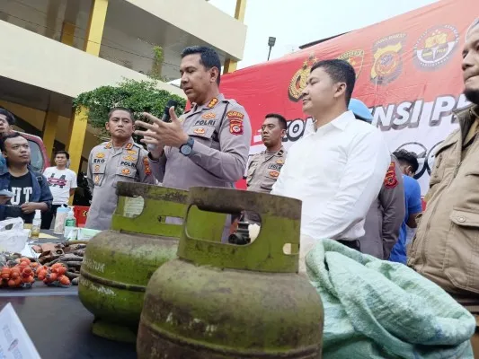 3 Pengoplos Gas LPG 3 Kg Diringkus Polisi, Ratusan Tabung Gas Diamankan (Ist)