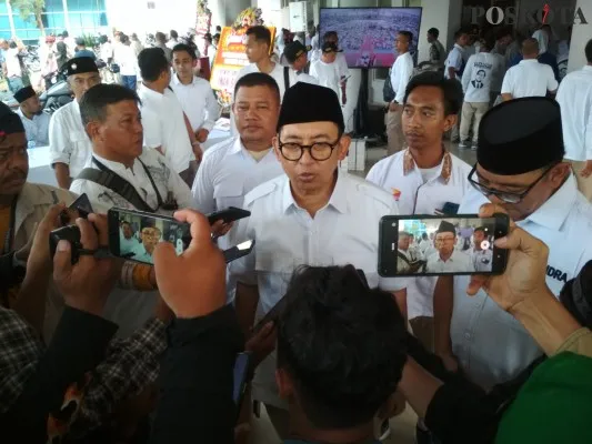 Fadli Zon soal Erick Thohir jadi cawapres Prabowo Subianto. Foto: Poskota/Panca Aji.