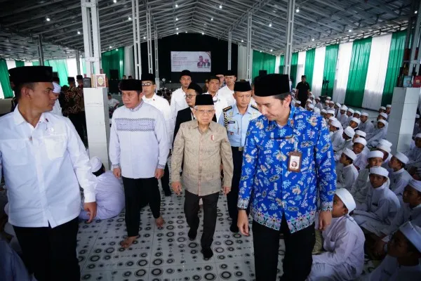 Wapres KH Ma'ruf Amin saat mengunjungi  Kampus 3 Ponpes Muqimus Sunnah. (setwapres)