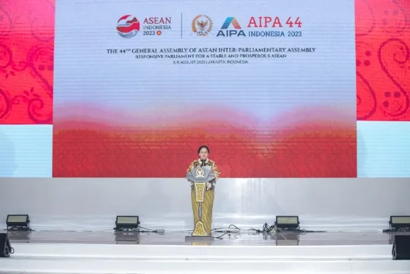 Foto: Ketua DPR RI Puan Maharani dalam Sidang Umum ASEAN Inter-Parliamentary Assembly (AIPA) ke-44 di Jakarta berlangsung meriah. (ist.)