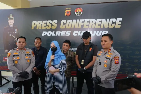 Pekerja migran asal Cianjur sempat tak bisa pulang di Dubai akibat TPPO, dan kini berhasil dijemput Polri. (Ist)
