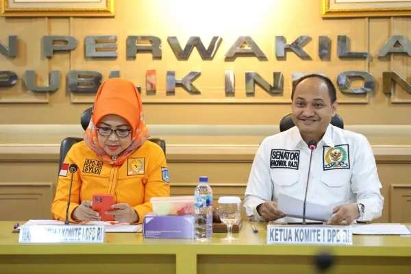 Ketua Komite I DPD RI Fachrul Razi dan Wakil Ketua Komite I DPD RI Sylviana Murni.(ist)