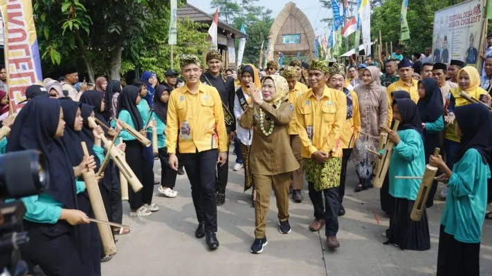 Bupati Serang, Ratu Tatu Chasanah saat menghadiri desa wisata. (Ist)