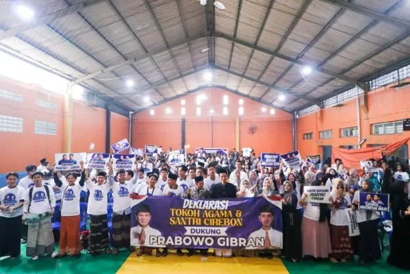 Ustaz dan Ratusan Santri Cirebon Kompak Deklarasi Dukung Duet Prabowo - Gibran. (Foto: Ist)