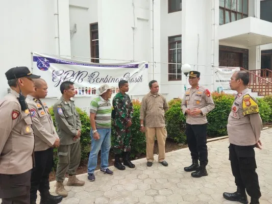 Tiga pilar Kecamatan Pancoran dipimpin Kapolsek apel pengamanan jelang perayaan natal. (Angga)