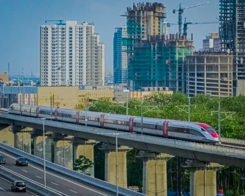 Belasan perjalanan kereta cepat Whoosh dibatalkan lantaran dampak gempa Kabupaten Bandung hari Ini 18 September 2204. (Dok. KCIC)