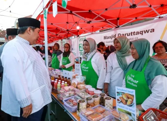 Foto: Badan Amil Zakat Nasional (Baznas) RI meresmikan Gerai Z-Ifthar untuk memberdayakan UMKM binaan di Matraman, Jakarta Timur. (Dok. Baznas RI)