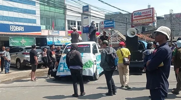 Aksi massa di kantor BRIN Bogor (Dokumen Warga)