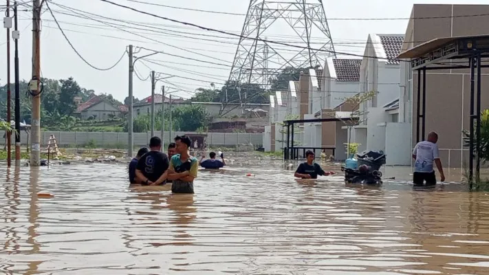 Perumahan Grand Harmoni 2 Balaraja terendam banjir. (Foto/Warga)