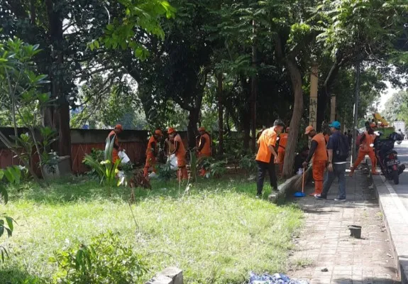 Jalan Tubagus Angke, Grogol Petamburan, Jakarta Barat, yang diduga jadi tempat prostitusi liar. (Pandi)