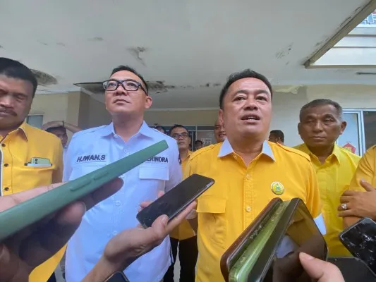 Bahas Pilbup Bogor, Golkar Sambangi Markas Gerindra (Poskota/Panca Aji)