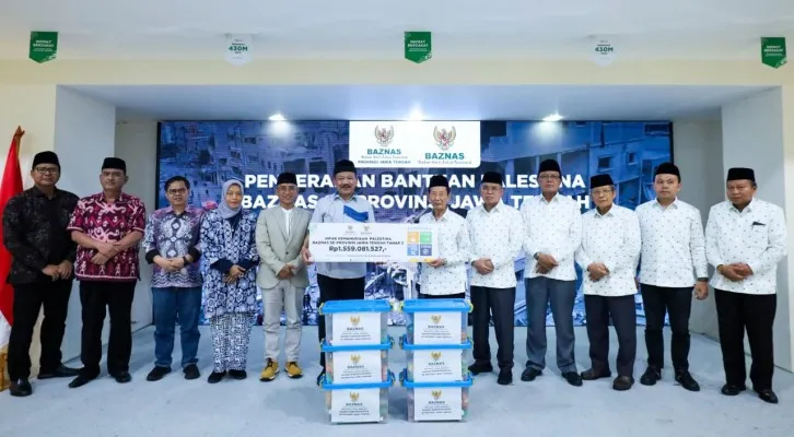 Foto: Baznas Jawa Tengah menyalurkan Infak Kemanusiaan Palestina tahap dua sebesar Rp1,5 Miliar. (Dok. Baznas)