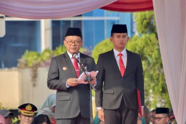 Pj Wali Kota Bekasi Raden Gani Muhammad saat gelar upacara Harkitnas di halaman Pemerintah Kota Bekasi. (Dok. Humas Pemkot Bekasi)