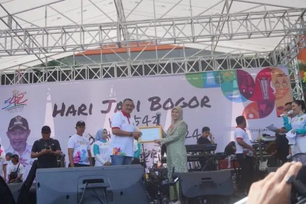 Foto: Ketua DPRD Kabupaten Bogor Rudy Susmanto Hari Jadi Bogor ke-542 di Kawasan Stadion Pakansari, Cibinong, Sabtu, 8 Juni 2024. (Dok. Setwan DPRD Kabupaten Bogor)