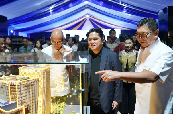 Foto: Menteri BUMN Erick Thohir melangsungkan groundbreaking Mandiri Financial Centre di kawasan strategis Pantai Indah Kapuk (PIK) 2, Tangerang, Banten. (Dok. Bank Mandiri)